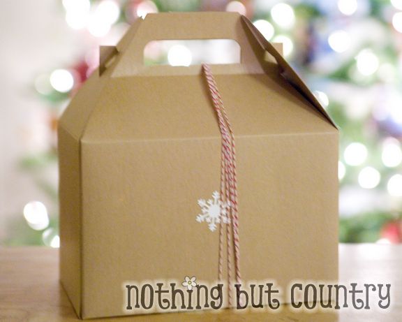 Easy Treat Gable Boxes – Christmas