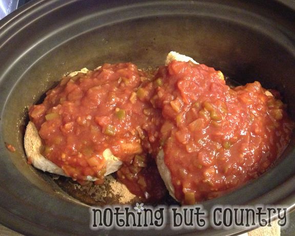 Best Crockpot Chicken Tacos | NothingButCountry.com
