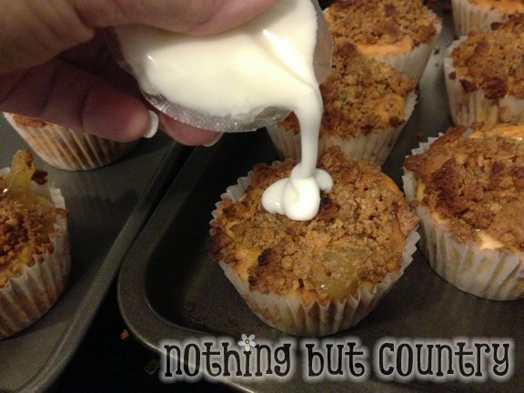 Cinnamon Apple Pie Cupcakes | NothingButCountry.com