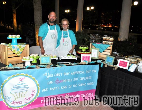 DEAFinitely Cupcakes | Our 1st Booth | NothingButCountry.com