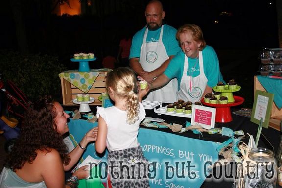 DEAFinitely Cupcakes | Our 1st Booth | NothingButCountry.com