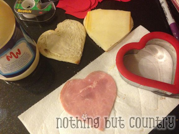 Valentine's Day themed Breakfast and Lunch for your kids