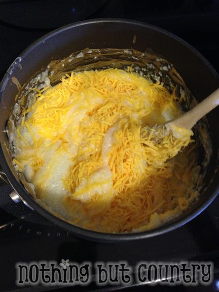 Creamy Homemade Cheese Grits