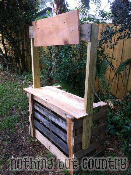 Pallet Lemonade Stand | NothingButCountry.com