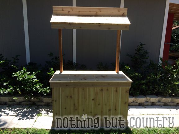 Cedar Lemonade Stand | NothingButCountry.com