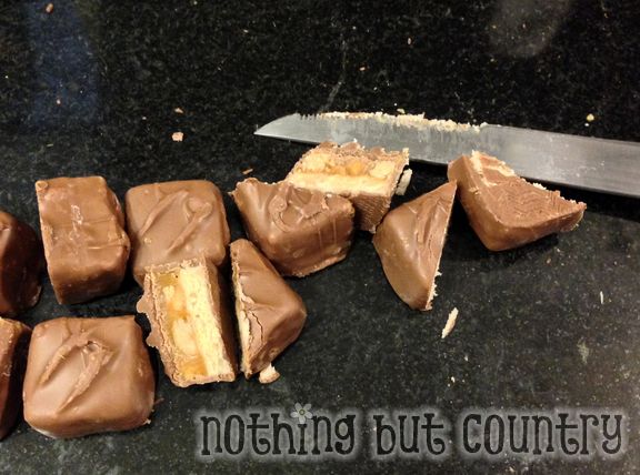 Easy Candy Filled Brownie Bites | NothingButCountry.com