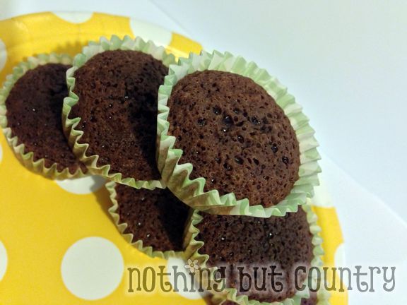 Easy Candy Filled Brownie Bites | NothingButCountry.com