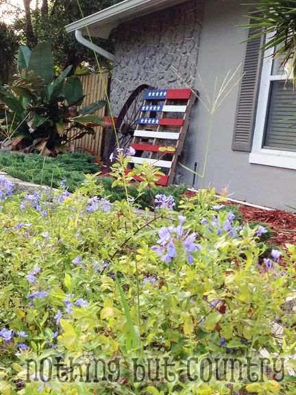 Patriotic Flag Pallet - Pinterest Project Success | NothingButCountry.com