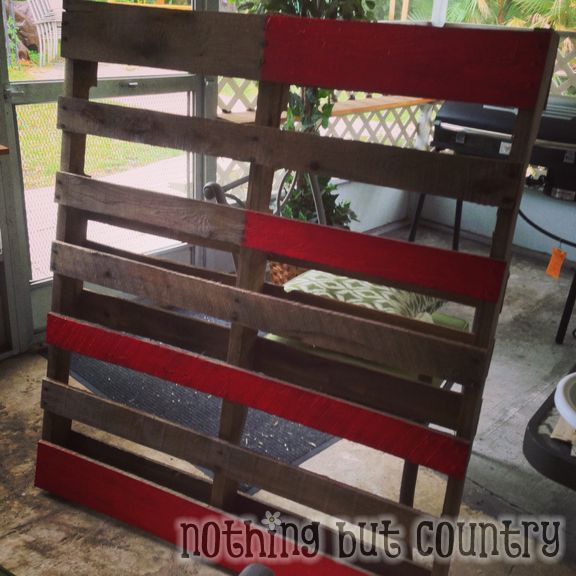 Patriotic Flag Pallet - Pinterest Project Success | NothingButCountry.com