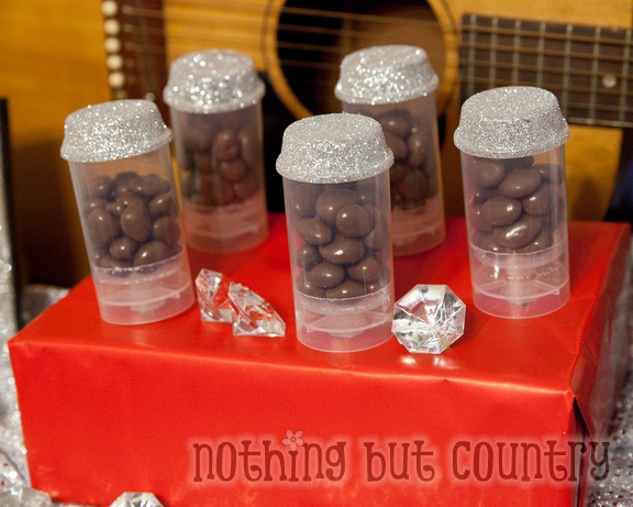 Taylor Swift Birthday Party (including her cats Meredith Grey & Olivia Benson) | NothingButCountry.com