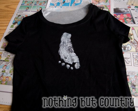Glitter Halloween Ghost T-Shirt & Giveaway (Over) | Nothing But Country